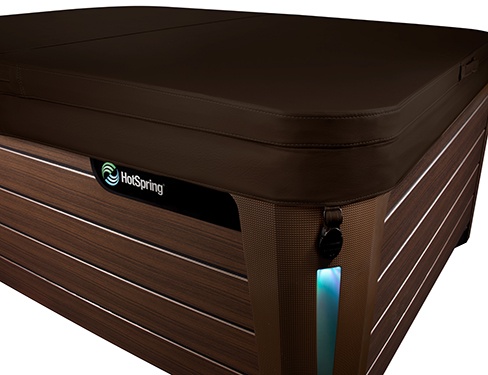 the Jetsetter with a mocha colored highly energy efficient hot tub spa cover